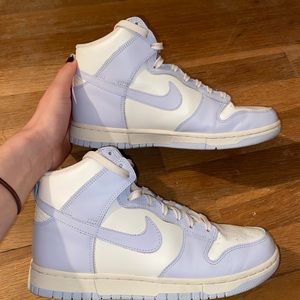 WOMENS NIKE DUNK HIGH ‘FOOTBALL GREY’